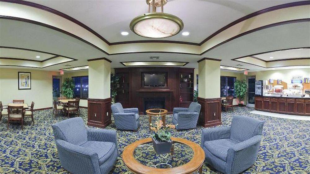 Holiday Inn Express & Suites San Antonio West Sea World Area By Ihg Exterior photo