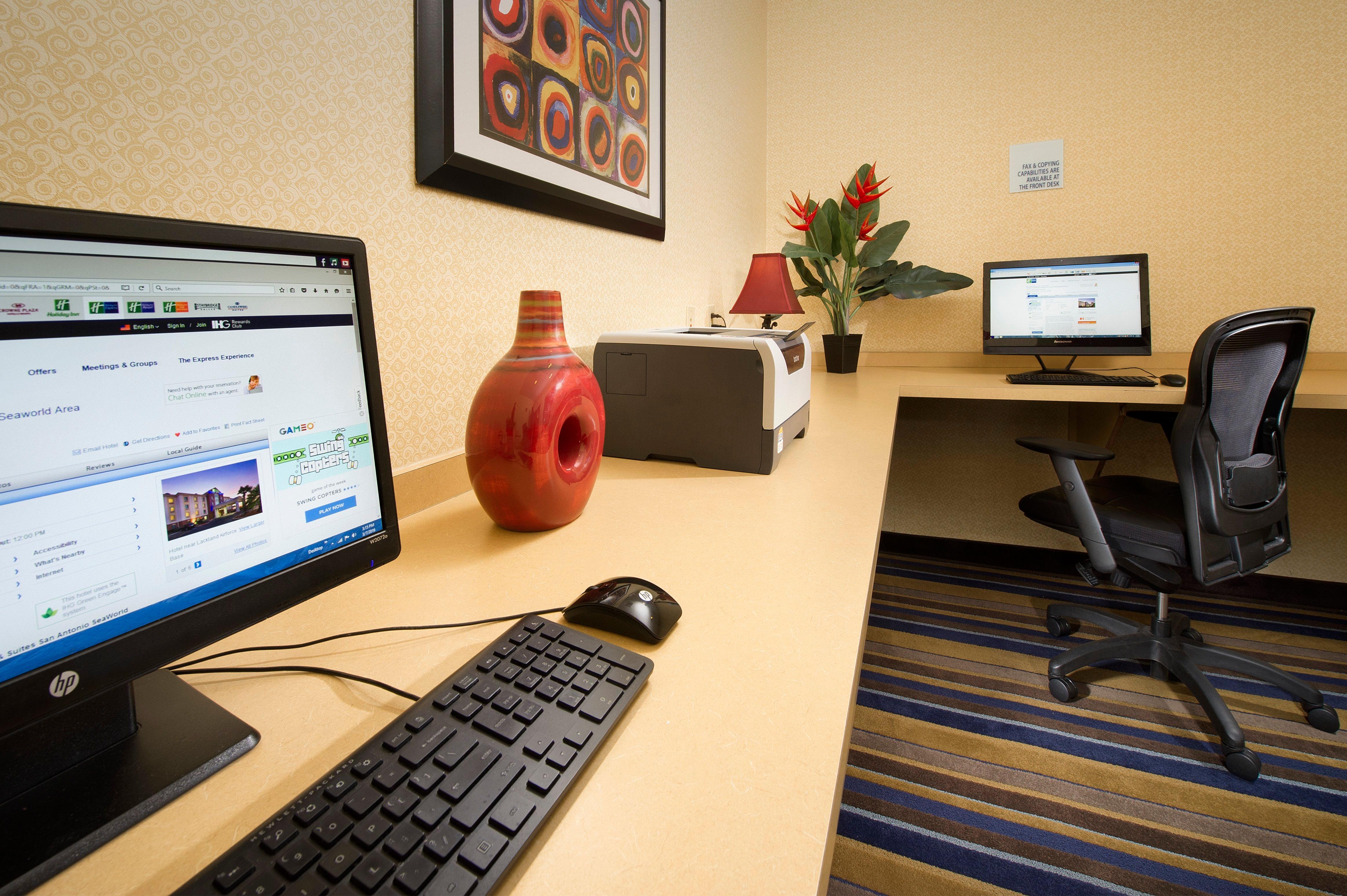 Holiday Inn Express & Suites San Antonio West Sea World Area By Ihg Exterior photo