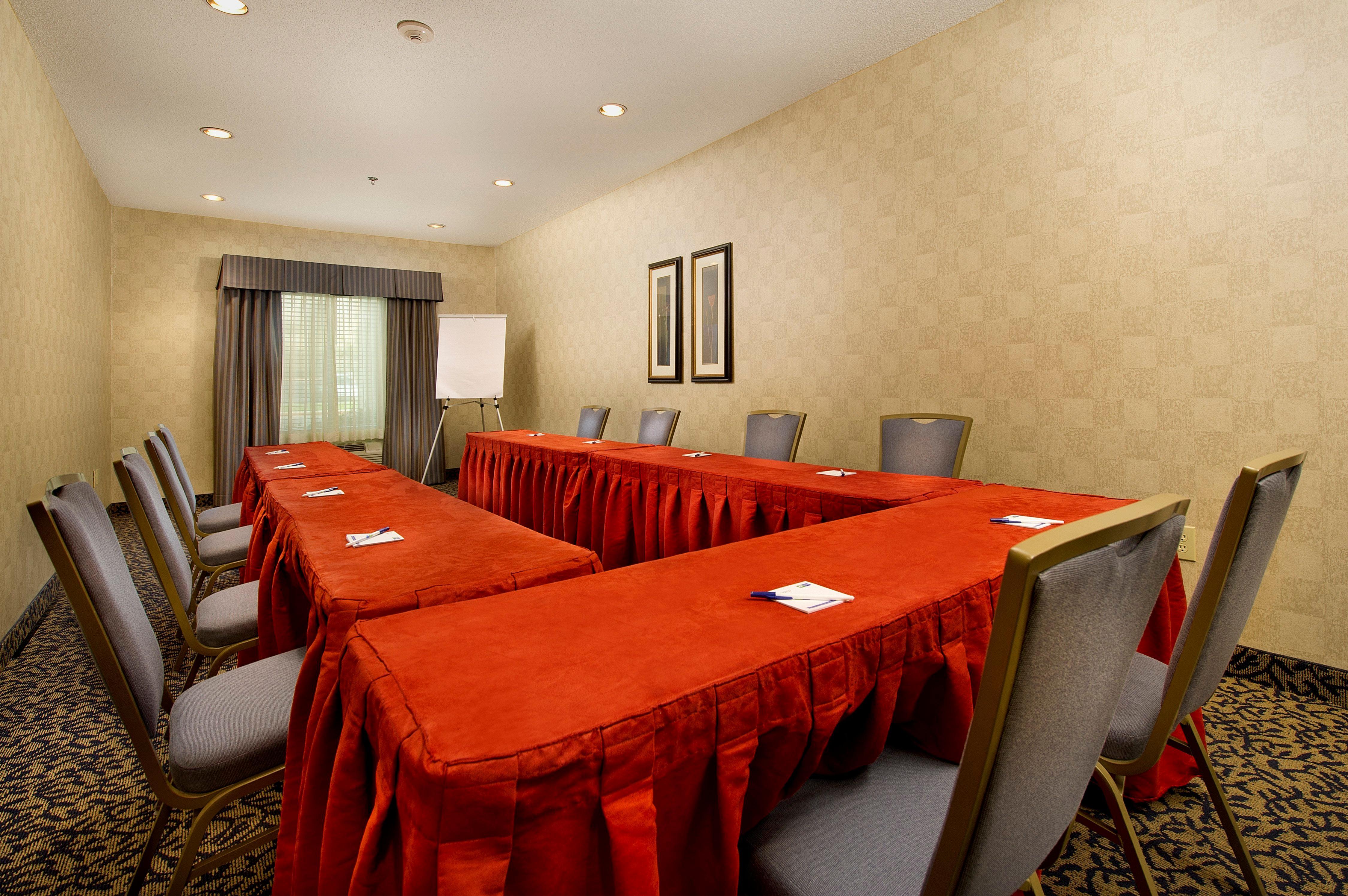 Holiday Inn Express & Suites San Antonio West Sea World Area By Ihg Exterior photo